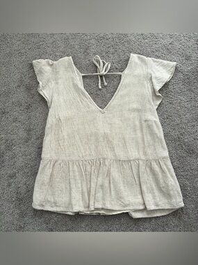 Abercrombie Soft Ivory V-Neck Peplum Women's Top